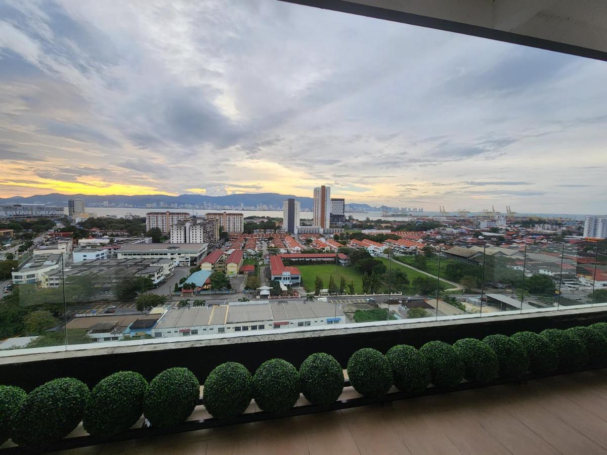 Praicon Tower - Premium Suite Butterworth Dış mekan fotoğraf